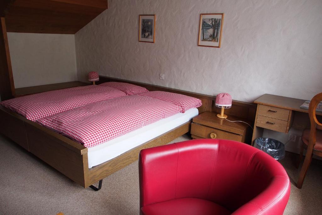 Hotel Simmental Boltigen Quarto foto